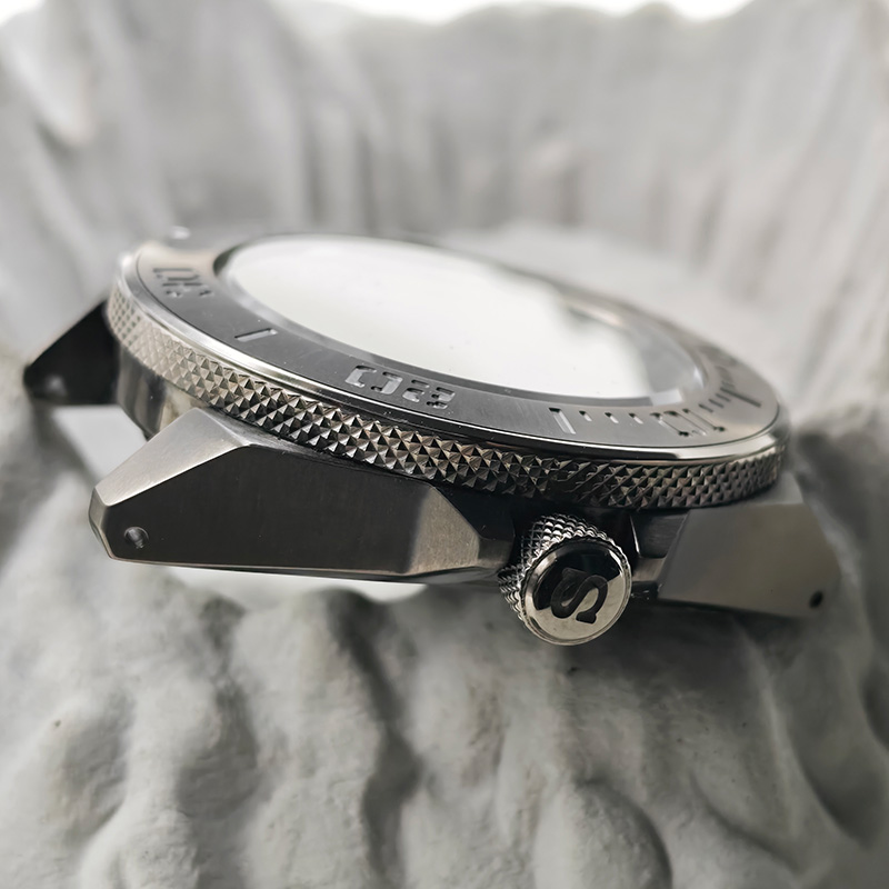 ตัวเรือนนาฬิกาคิงซามูไรขนาด 44 - Citizen Watch Tsuyosa บทวิจารณ์และราคา